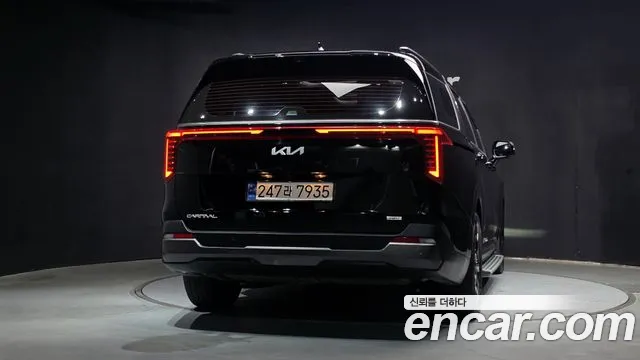 Kia Carnival — Фото автомобиля 4