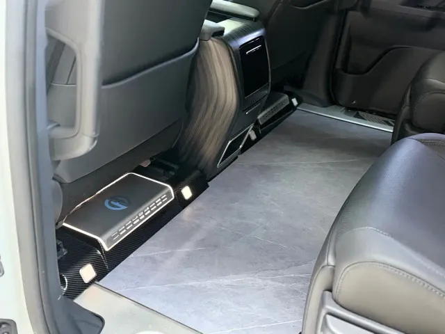 Toyota Sienna — Фото автомобиля 6