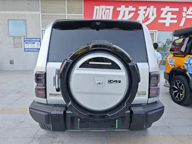 iCAR V27 — Фото автомобиля 8