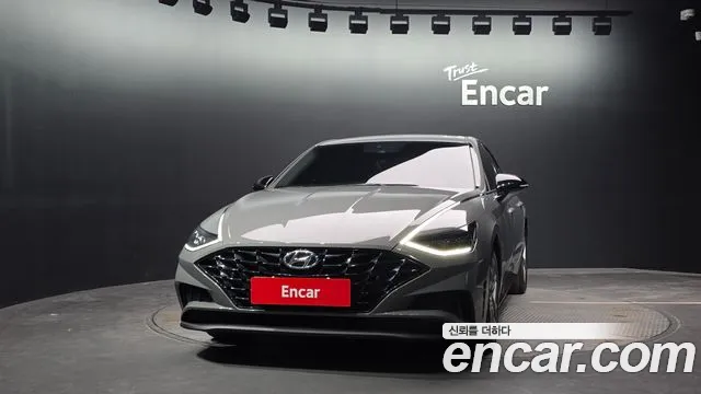 Hyundai Sonata — Фото автомобиля 3