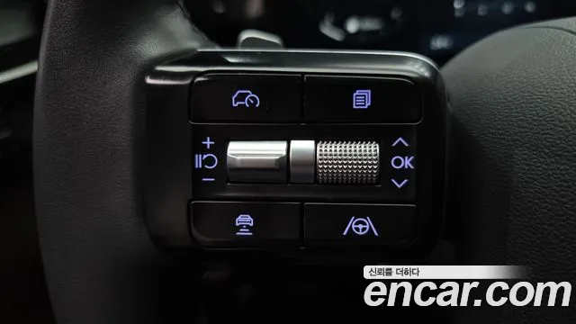 Hyundai Grandeur Grandeur (GN7) 2.5 Бензин 2WD — Фото автомобиля 15