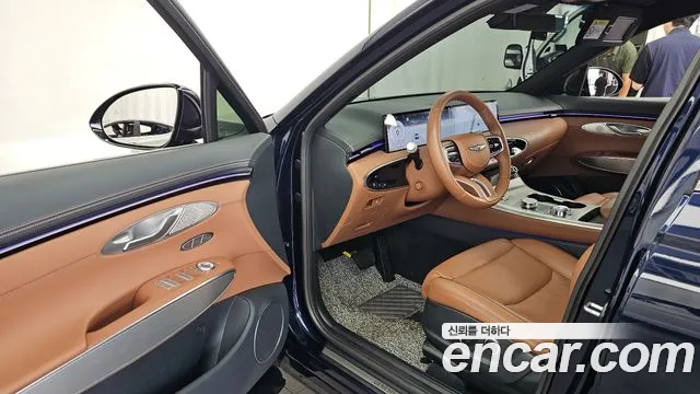 Genesis GV70 — Фото автомобиля 10