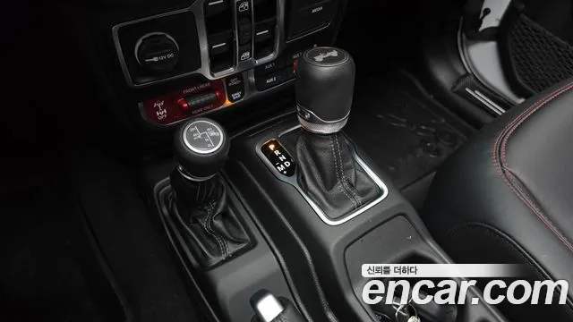 Jeep Wrangler JL — Фото автомобиля 9