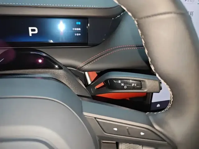 Xiaomi SU7 — Фото автомобиля 13