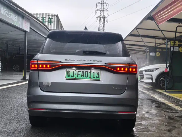 BYD Song MAX — Фото автомобиля 5