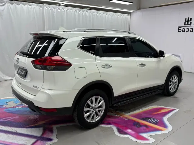 Nissan X-Trail — Фото автомобиля 6