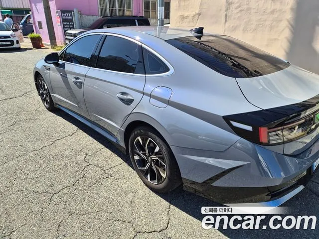 Hyundai Sonata — Фото автомобиля 4