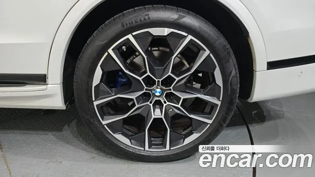 BMW X7 — Фото автомобиля 17