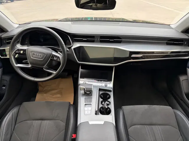 Audi A7L — Фото автомобиля 6