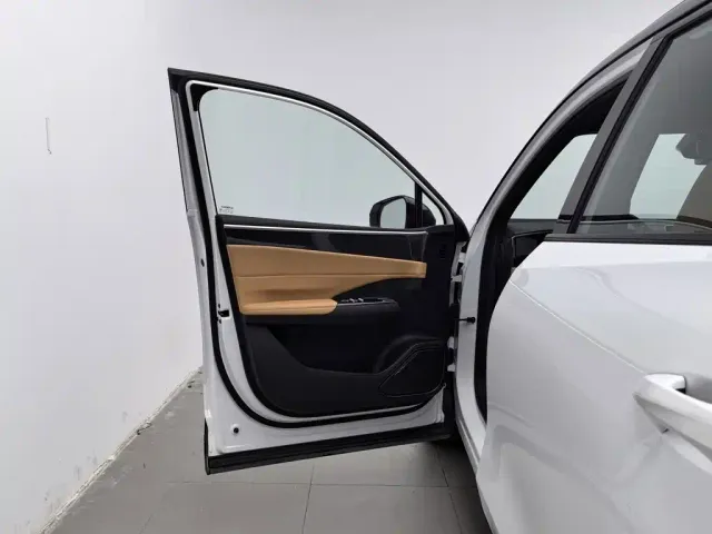 Geely Galaxy L7 — Фото автомобиля 8