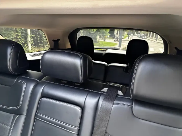 Ford Explorer — Фото автомобиля 22