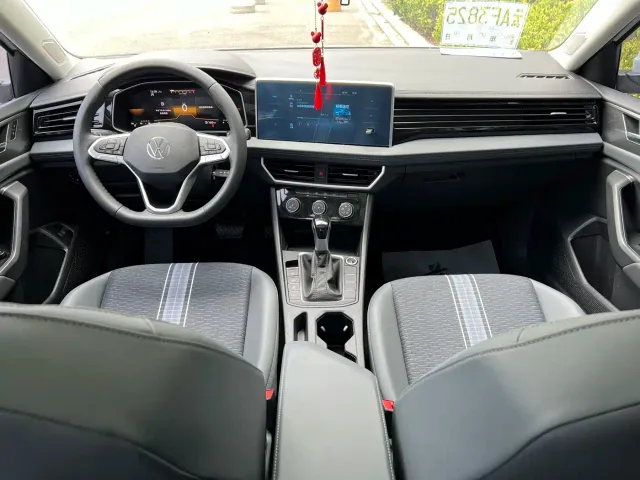 Volkswagen Sagitar — Фото автомобиля 5
