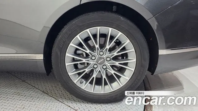 Genesis G80 RG3 — Фото автомобиля 6