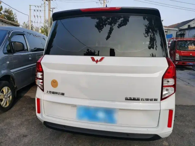 Wuling Zhengcheng — Фото автомобиля 5