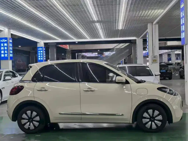 Wuling Bingo — Фото автомобиля 9