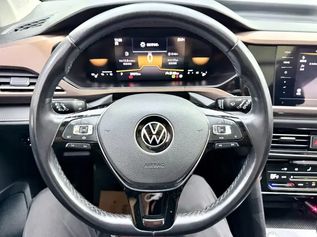 Volkswagen Tharu — Фото автомобиля 10