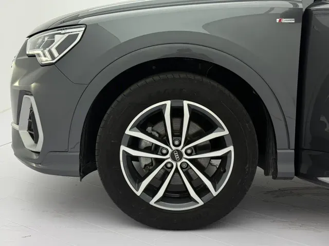 Audi Q3 — Фото автомобиля 21