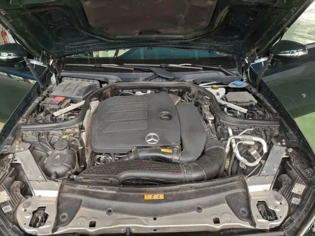 Mercedes-Benz E-Class — Фото автомобиля 12