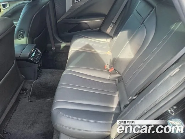 Kia K8 2.5 Бензин 2WD — Фото автомобиля 20