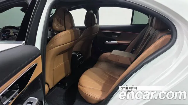 Mercedes-Benz E-Class W214 — Фото автомобиля 11