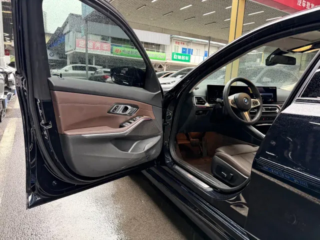 BMW i3 — Фото автомобиля 10