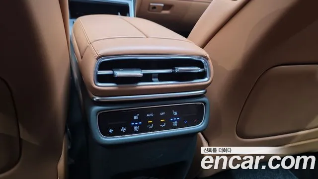 Genesis GV80 — Фото автомобиля 23