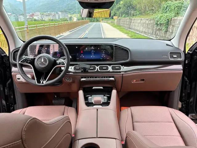 Mercedes-Benz GLE-Class — Фото автомобиля 15
