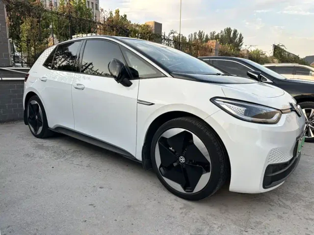 Volkswagen ID.3 — Фото автомобиля 4
