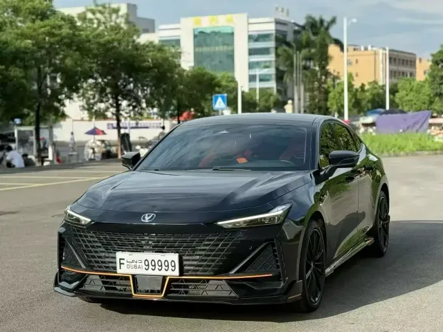 Фотография автомобиля — Changan UNI-V