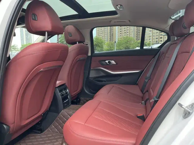 BMW 3 Series — Фото автомобиля 15