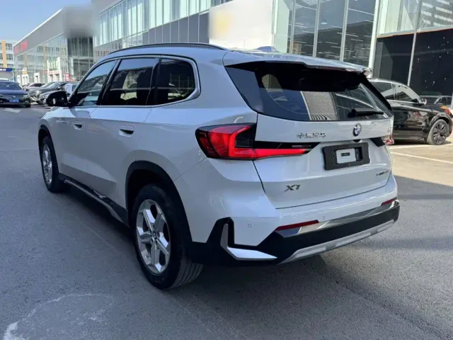 BMW X1 — Фото автомобиля 7