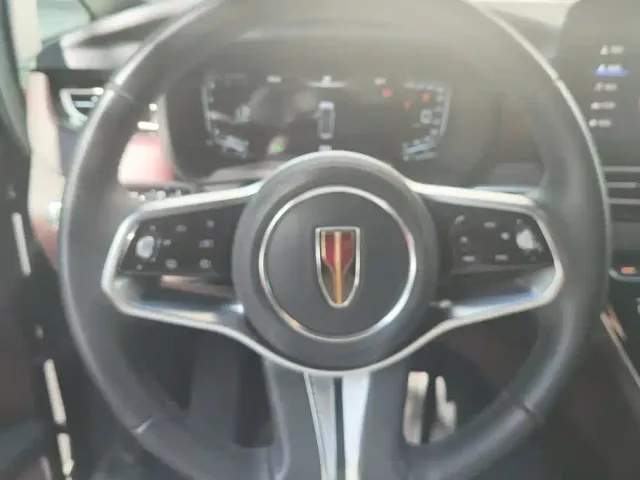 Hongqi Hongqi HQ9 2023 2.0T Smart Connect Flag Smooth Edition — Фото автомобиля 15