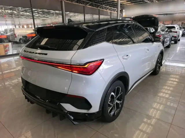 BYD Yuan PLUS — Фото автомобиля 6