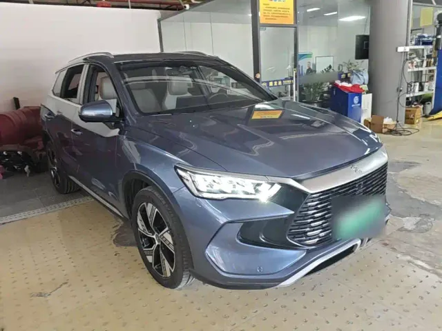 BYD Song Pro — Фото автомобиля 3