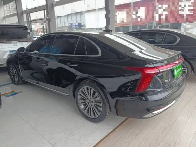 Hongqi H5 — Фото автомобиля 4