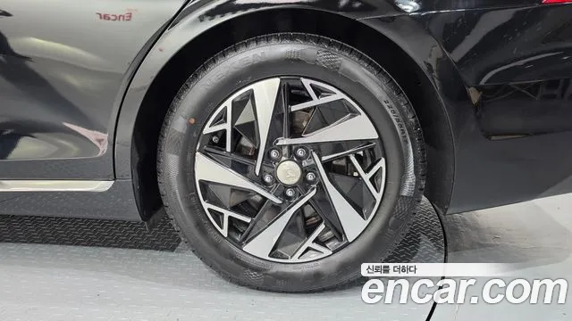 Hyundai Grandeur (New) Hybrid — Фото автомобиля 6