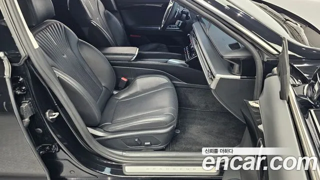 Hyundai Grandeur Grandeur (GN7) 2.5 Бензин 2WD — Фото автомобиля 25