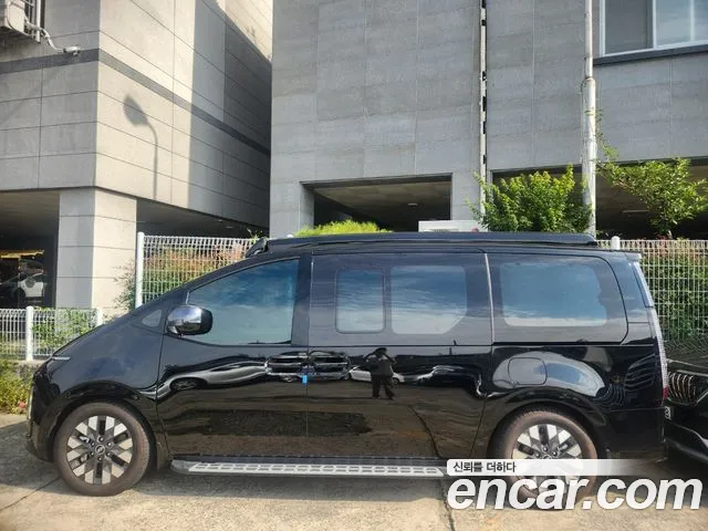 Hyundai Staria Staria — Фото автомобиля 3