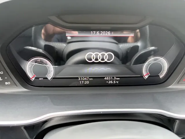 Audi Q3 — Фото автомобиля 10