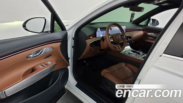 Genesis GV70 — Фото автомобиля 15