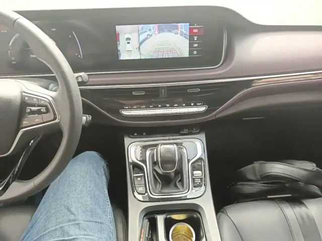 GAC Trumpchi M6 — Фото автомобиля 13
