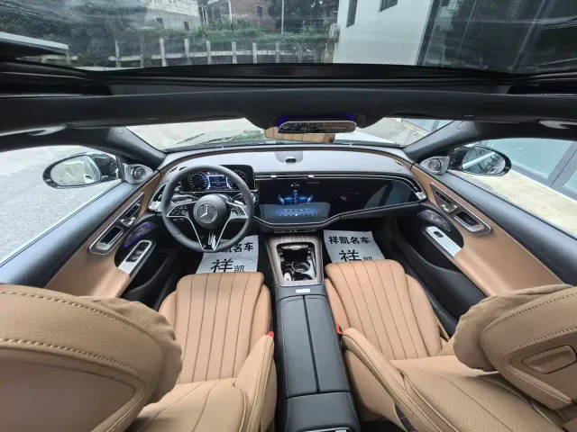 Mercedes-Benz E-Class — Фото автомобиля 5