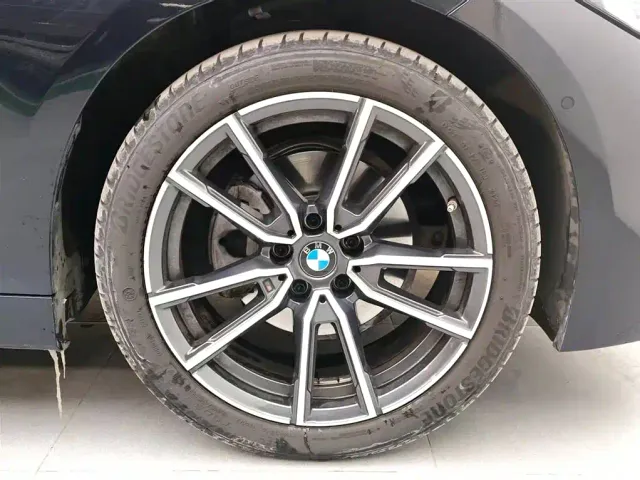 BMW 3 Series — Фото автомобиля 20