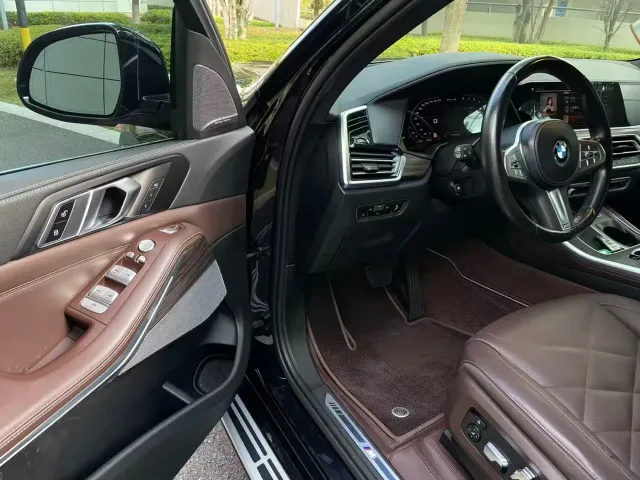 BMW X5 — Фото автомобиля 7