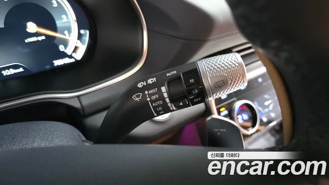 Genesis GV80 — Фото автомобиля 30