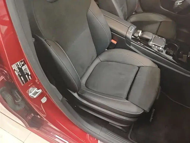 Mercedes-Benz A-Class — Фото автомобиля 24