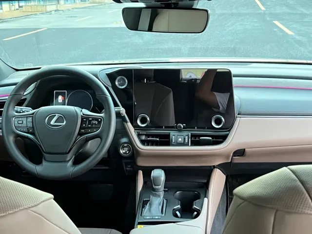 Lexus ES — Фото автомобиля 8