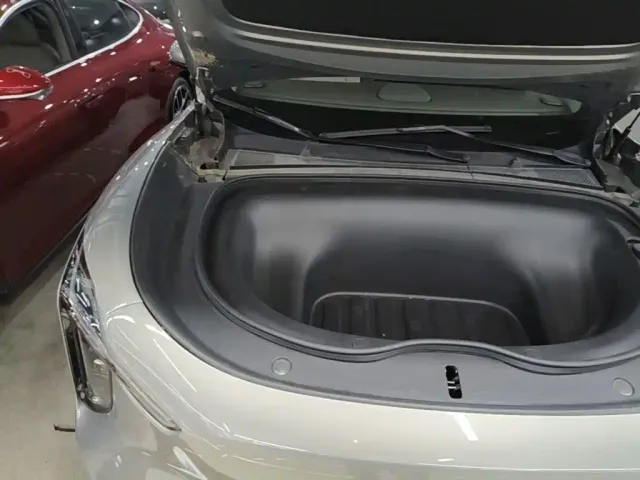 IM Motors LS6 — Фото автомобиля 21