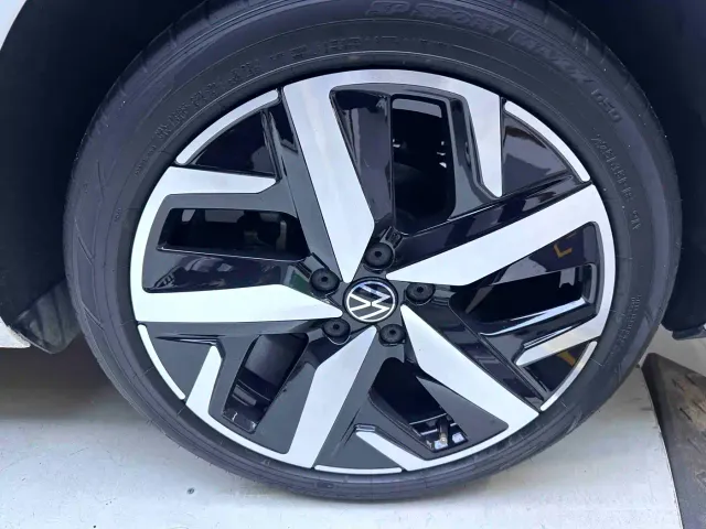 Volkswagen Lamando — Фото автомобиля 14