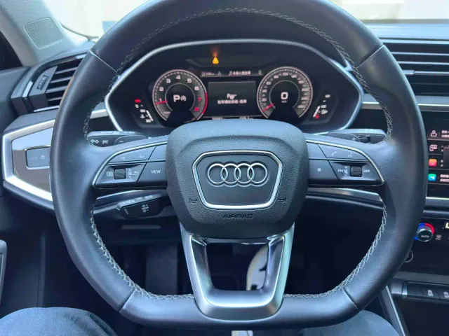 Audi Q3 — Фото автомобиля 18